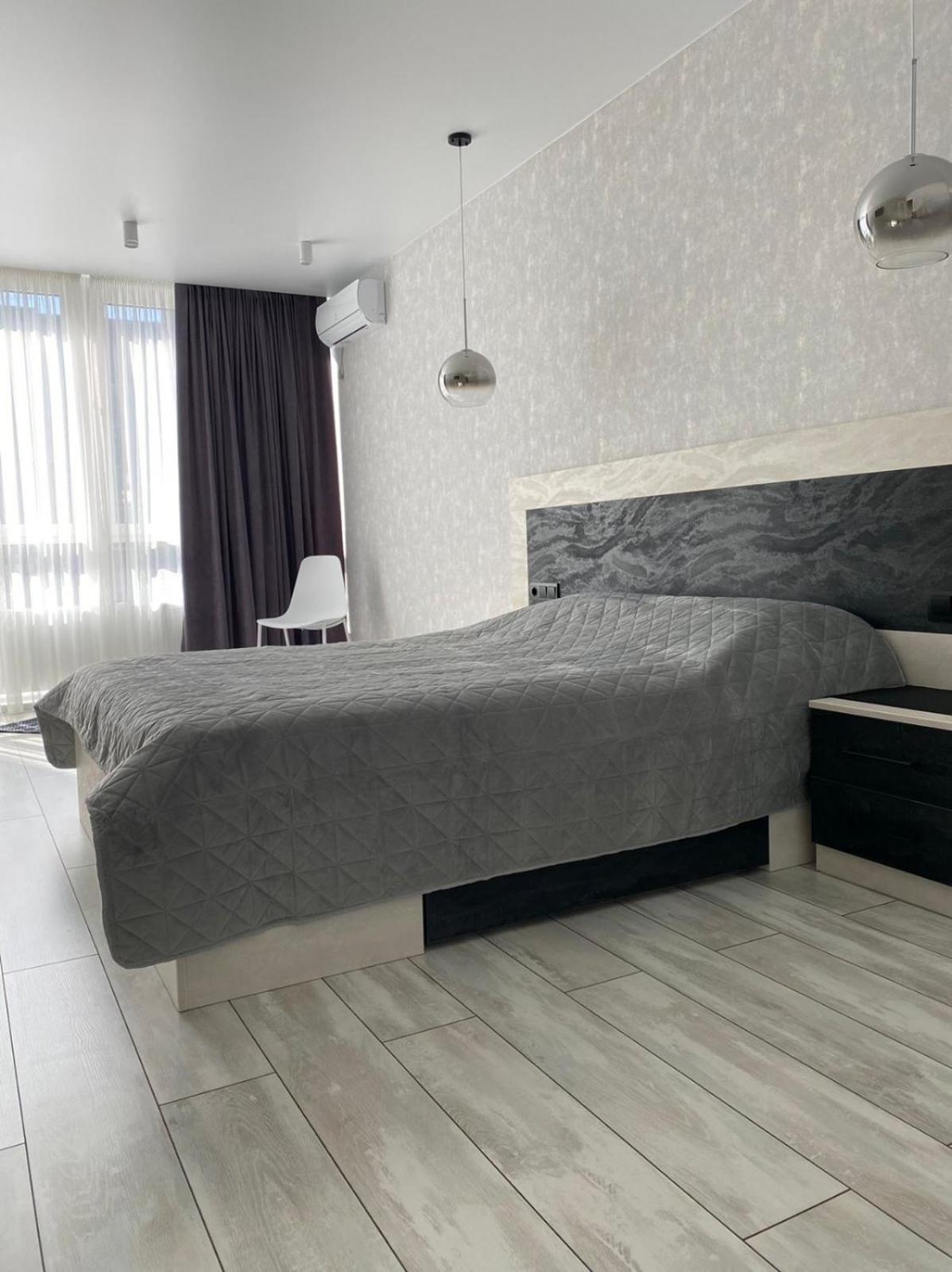 Studio Lux Loft On Victory Street In The City Center Виниця Екстериор снимка