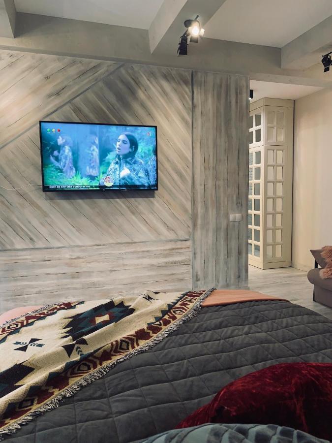 Studio Lux Loft On Victory Street In The City Center Виниця Екстериор снимка